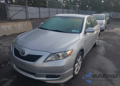 2007 Toyota Camry Se z USA, uszkodzony, nr VIN 4T1BE46K47U618785